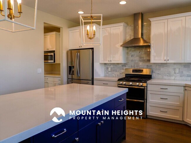 Building Photo - 2274 S 50 E