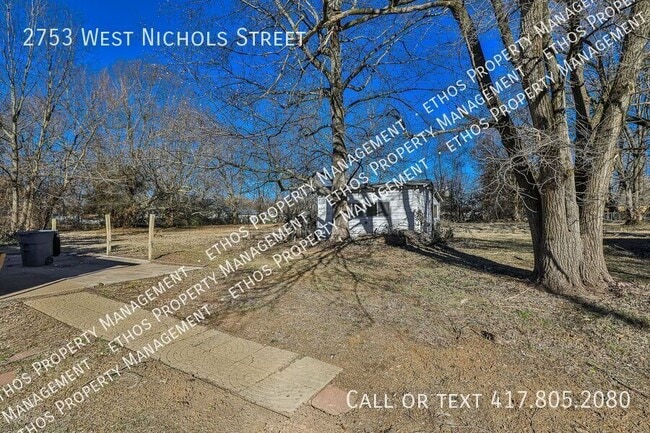 Building Photo - 2753 W Nichols St