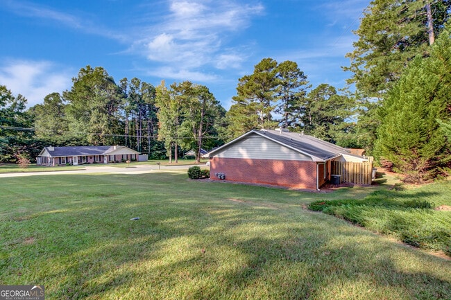Building Photo - 105 Belle Dr