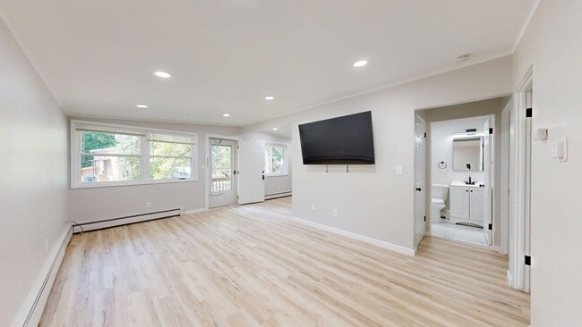 Building Photo - 122 Allen Dr
