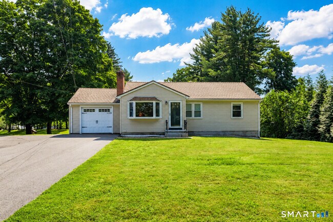 Building Photo - 443 Savage Hill Rd