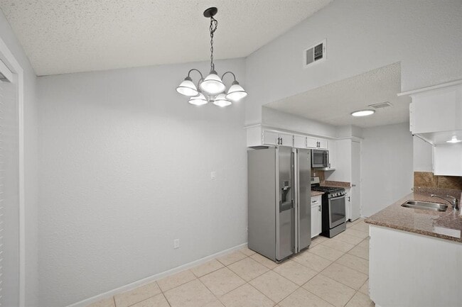 Building Photo - 22202 Cimarron Pkwy