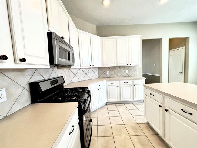 Building Photo - 12715 Rock Creek Ct.