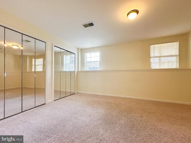 Building Photo - 14358 Haysickle Ct