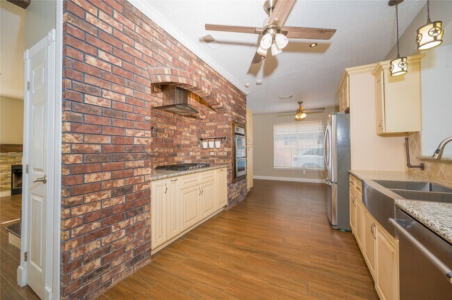 Building Photo - 6010 E Stoney Grove Loop
