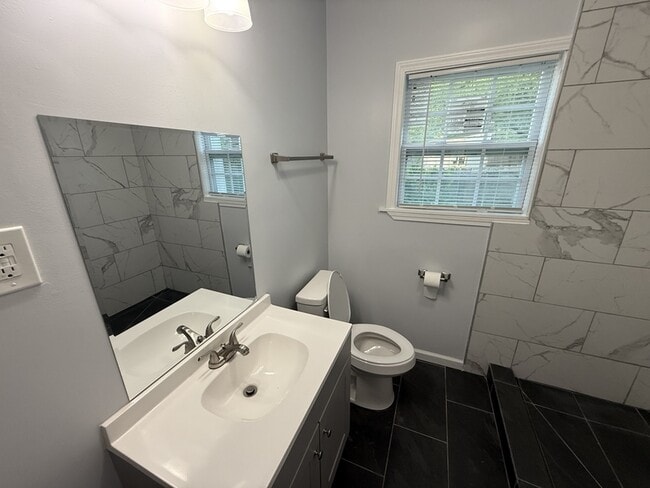 Building Photo - 1031 N Belvedere Blvd