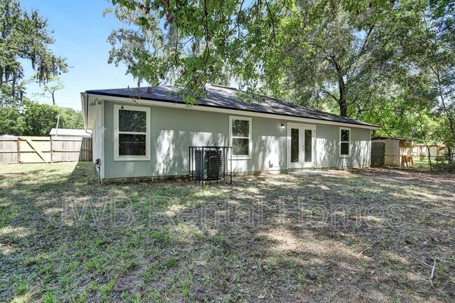 Building Photo - 7552 Algood St