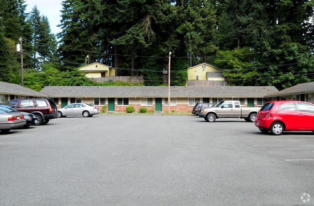 Building Photo - Cedar Court Apartments