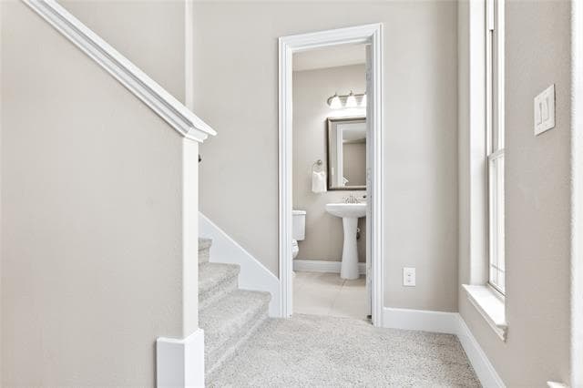 Building Photo - 313 Tottenham Ct