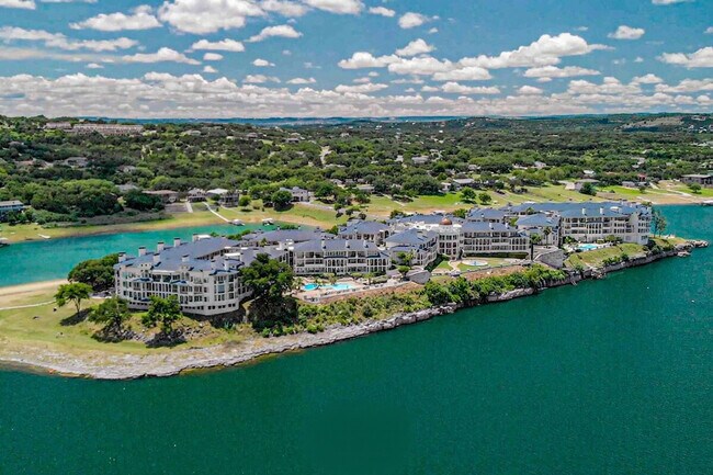 Building Photo - 3404 American Dr