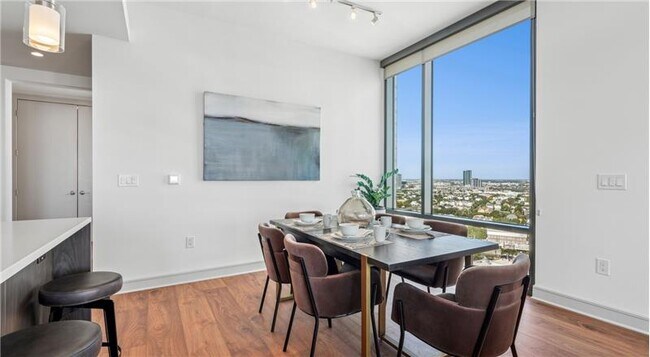 Building Photo - 3410 Yoakum Blvd