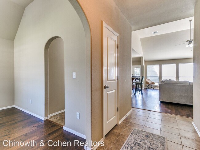 Building Photo - 4 br, 2 bath House - 9208 N 98th E Ct