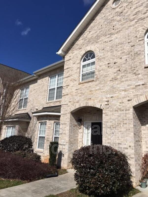 Building Photo - 378 Summergate Dr