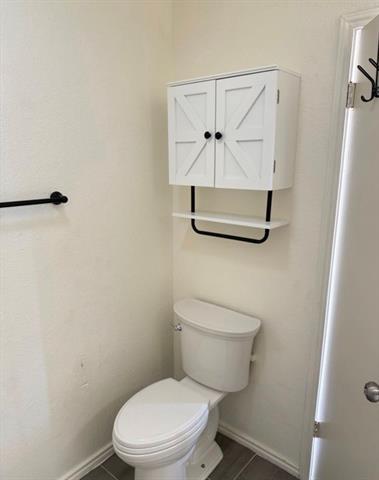 Building Photo - 8 Trails Pl