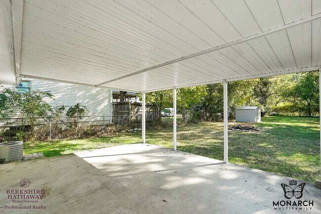 Building Photo - Affordable 3 Bedroom Home