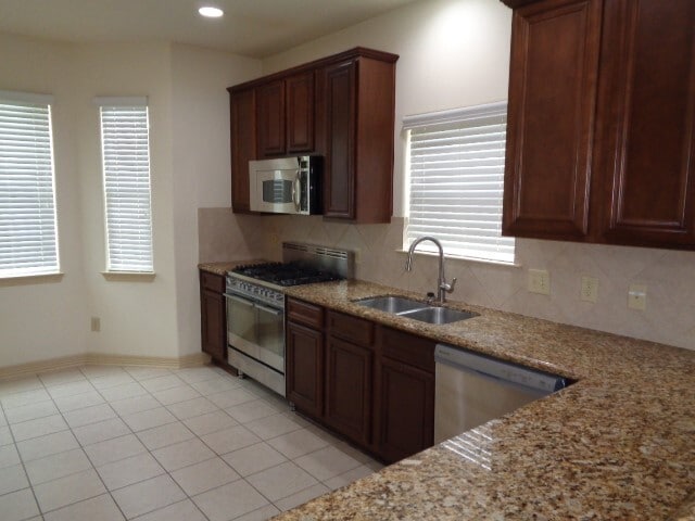Building Photo - 10332 Stone Gate Dr