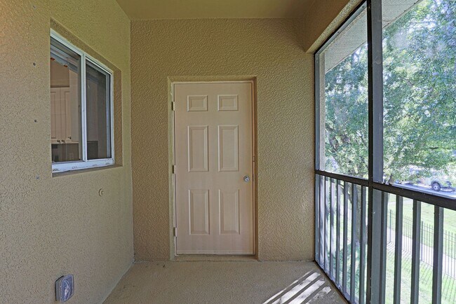 Building Photo - Villas at Venezia 4172-206