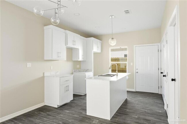 Building Photo - 5701 Notre Dame Ave