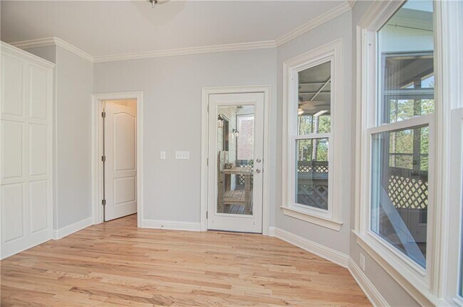 Building Photo - 4012 Erin Dr