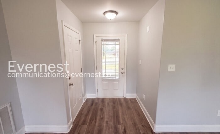 Building Photo - 24728 Silent Spring Dr