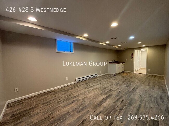 Building Photo - 4 Bed/2 Bath On Westnedge #2 - with full f...