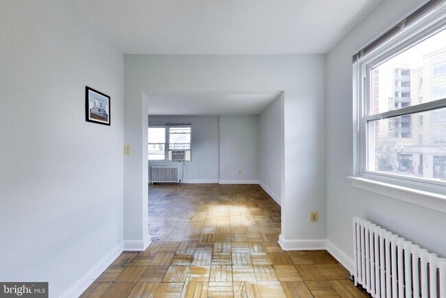 Building Photo - 1720 N Quinn St