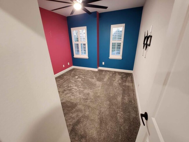 Building Photo - 913 Grand Wildmere Cove