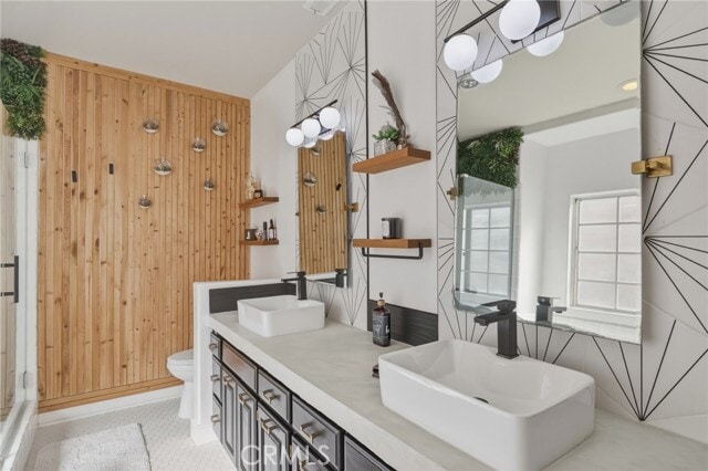 Building Photo - 716 N Lucia Ave