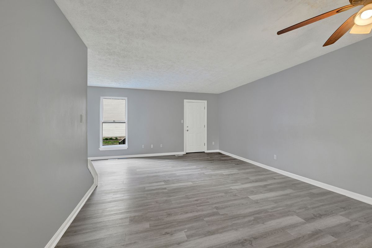 Building Photo - 504 Park Manor Cir