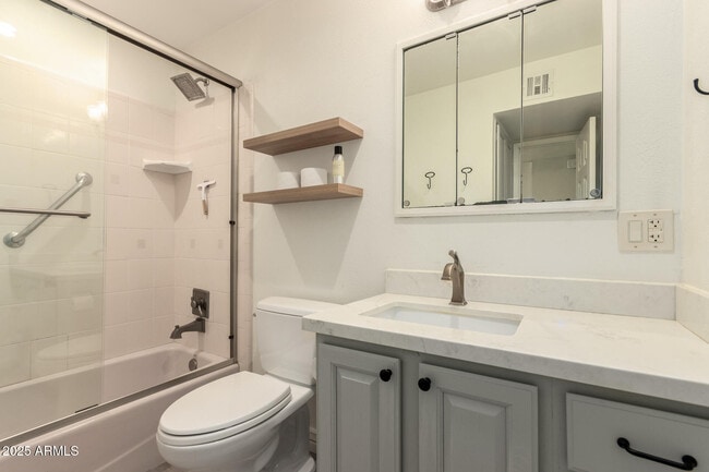 Building Photo - 8730 E Terrace Dr