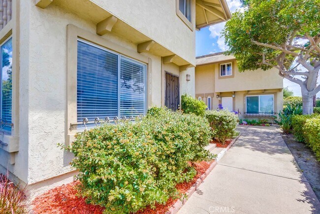 Building Photo - 9502 Pettswood Dr