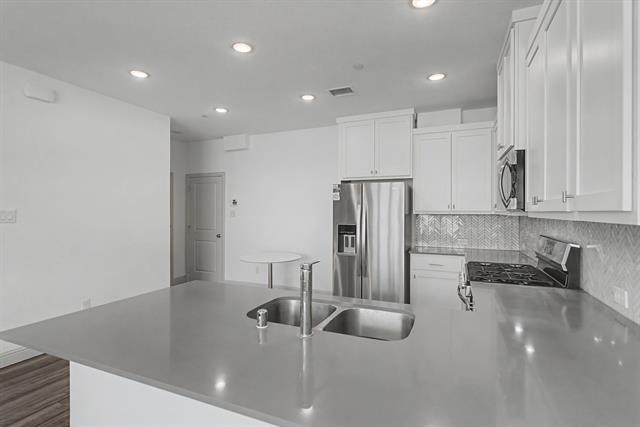 Building Photo - 6032 Silverado Trail