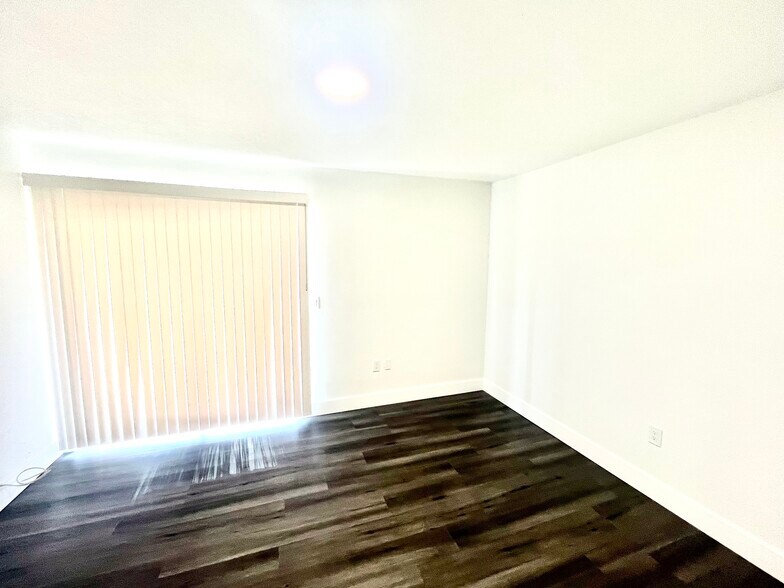Building Photo - 5208 Via Hacienda Cir