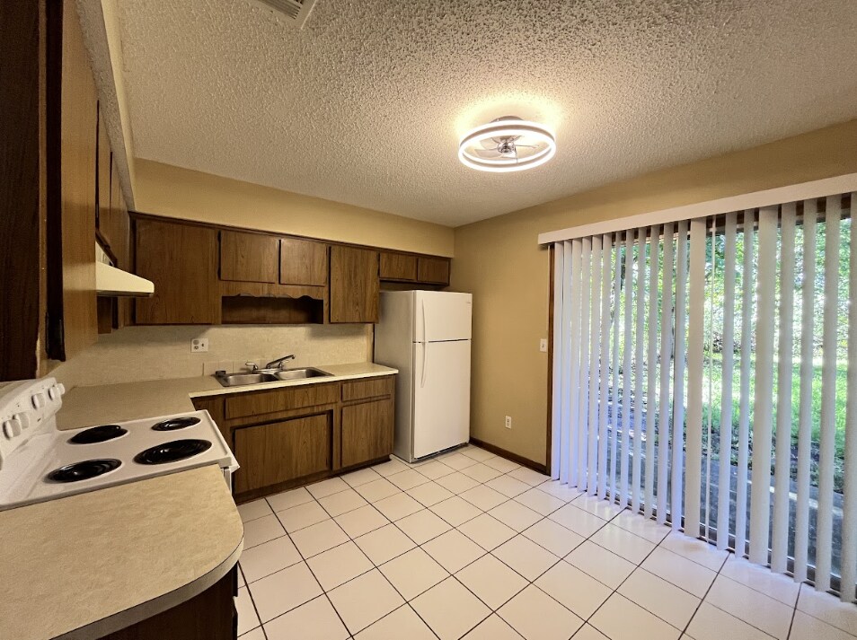 Building Photo - 7496 Necia Dr S