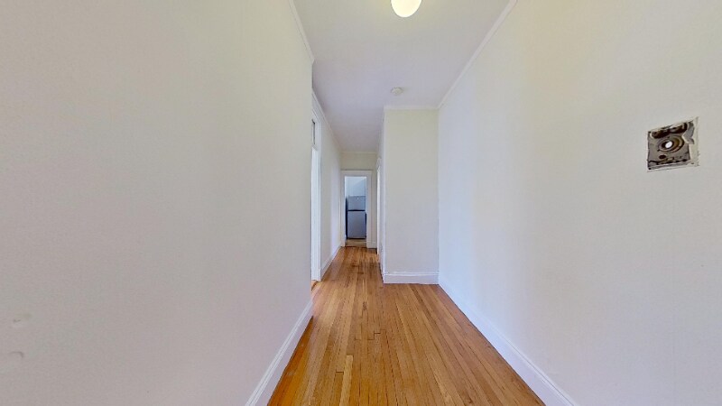 Building Photo - 42 Strathmore Rd