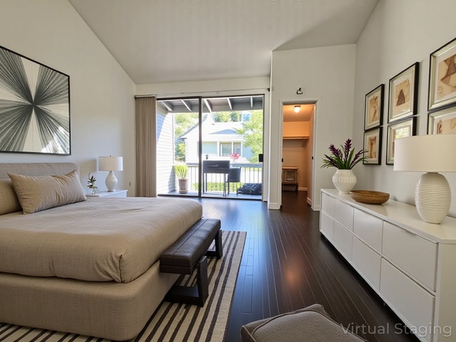 Building Photo - 25369 Pine Creek Ln