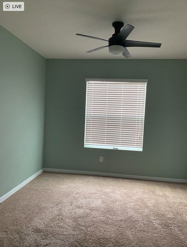 Building Photo - 10428 Red Carpet Ct