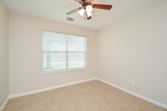 Building Photo - 29031 Rio Grande River Dr