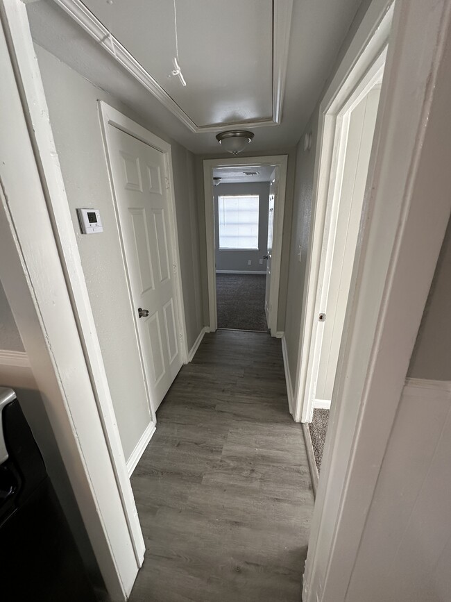 Building Photo - 2919 Le Tulle Ave