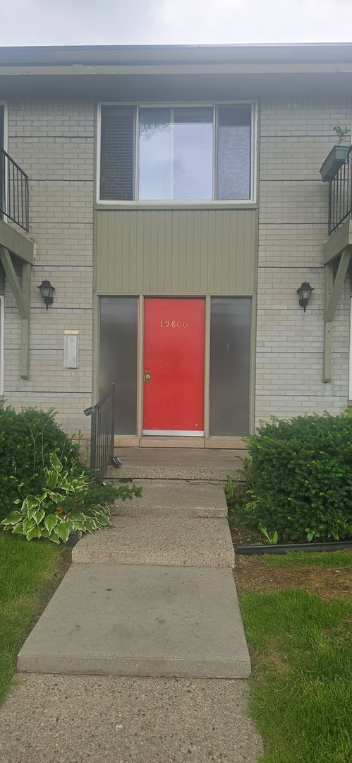 Building Photo - 2 bed 2 bath condominium