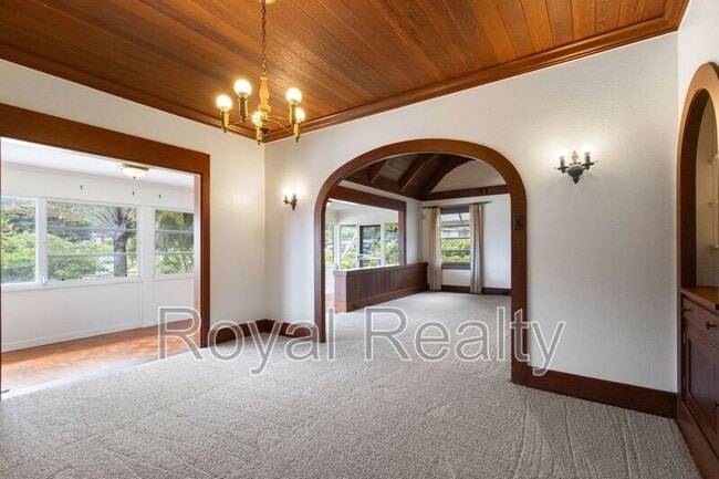 Building Photo - 2910 Nanihale Pl