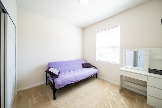 Building Photo - 980 Lakefront Village Dr