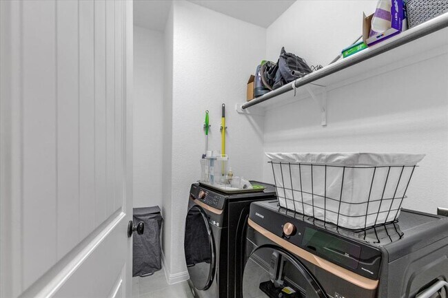 Building Photo - 17608 Penfolds Dr