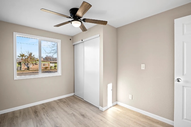 Building Photo - 38903 Palm Tree Way