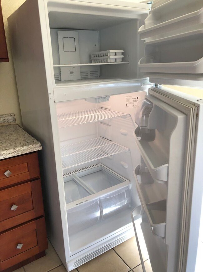 Building Photo - 425 Kawailoa Rd