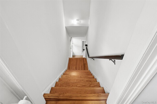 Building Photo - 208 Wheatley Rd