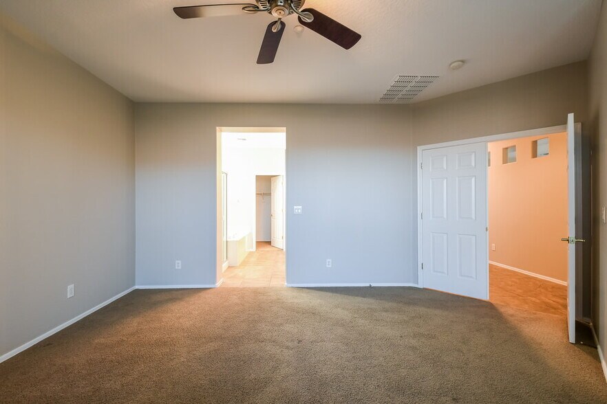 Building Photo - 41113 N Prestancia Way