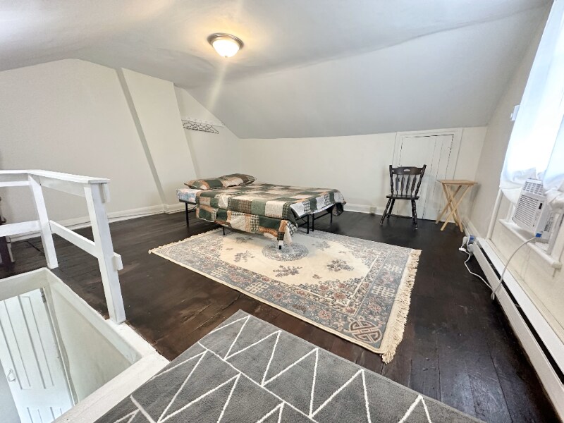 Building Photo - 1001 Cherry St