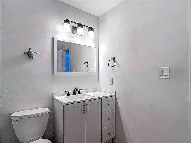 Building Photo - 3611 Pine Knot Dr