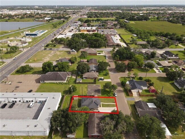 Building Photo - 2610 N Missouri Ave